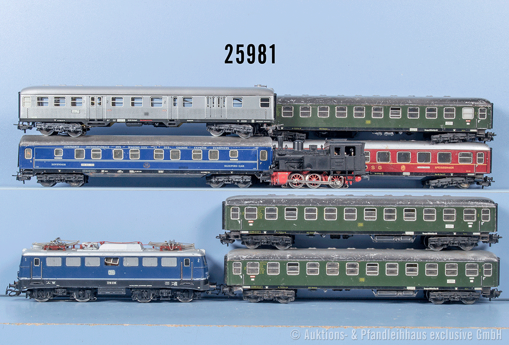 25981